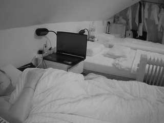 voyeurcam-julmod... Live Webcam on CamSoda