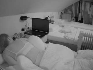 voyeurcam-julmod... Live Webcam on CamSoda