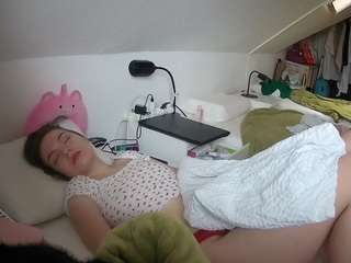 voyeurcam-julmodels-bed-4's CamSoda show and profile