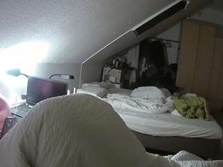 voyeurcam-julmodels-bed-4, female webcam model,  years old, on live webcam