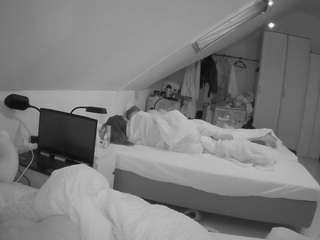 voyeurcam-julmod... Live Webcam on CamSoda