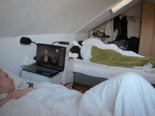 voyeurcam-julmodels-bed-4 webcam