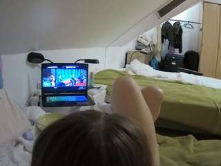 voyeurcam-julmodels-bed-4 webcam