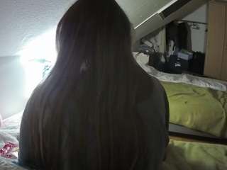 voyeurcam-julmodels-bed-4