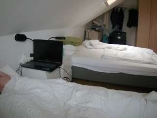 voyeurcam-julmodels-bed-4 live cam profile