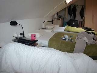 voyeurcam-julmodels-bed-4