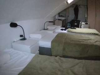 voyeurcam-julmodels-bed-4 webcam