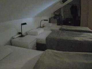 voyeurcam-julmodels-bed-4