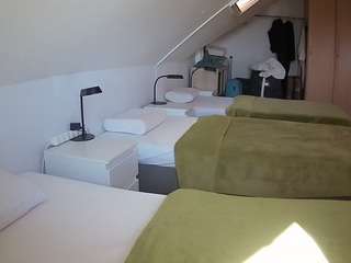 voyeurcam-julmodels-bed-4