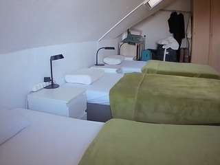 voyeurcam-julmodels-bed-4 - Live HD Webcam