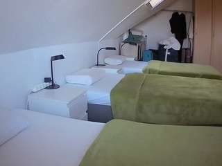 voyeurcam-julmodels-bed-4 - Live HD Webcam