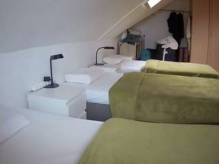 voyeurcam-julmodels-bed-4 - Live HD Webcam