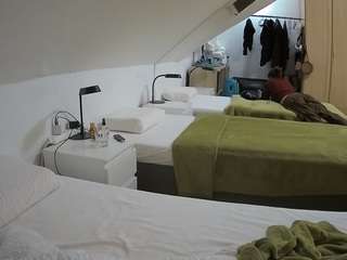 voyeurcam-julmodels-bed-4 webcam