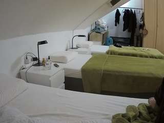 voyeurcam-julmodels-bed-4 webcam