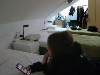 voyeurcam-julmodels-bed-4