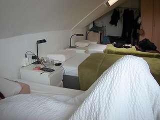 voyeurcam-julmodels-bed-4
