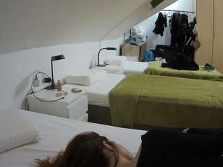 voyeurcam-julmodels-bed-4 webcam