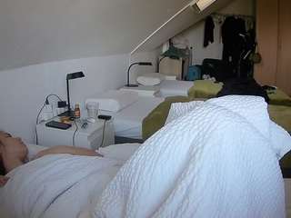 voyeurcam-julmodels-bed-4