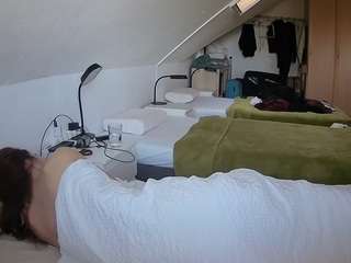 voyeurcam-julmodels-bed-4