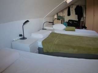 voyeurcam-julmodels-bed-4