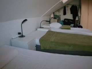 voyeurcam-julmodels-bed-4