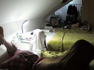voyeurcam-julmodels-bed-4