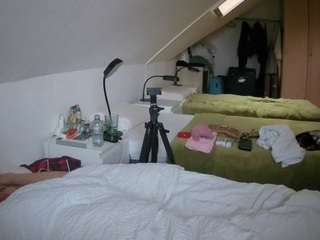 voyeurcam-julmodels-bed-4 webcam