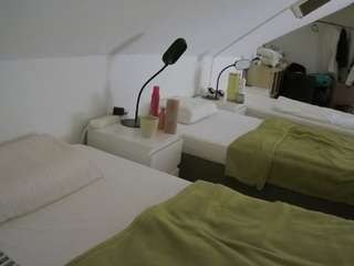 voyeurcam-julmodels-bed-4