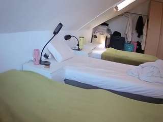 Julmodels Bedroom-D4 live webcam show