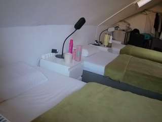 voyeurcam-julmodels-bed-4