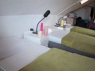 voyeurcam-julmodels-bed-4