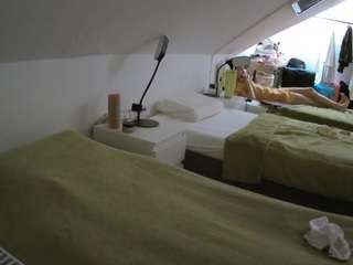 voyeurcam-julmodels-bed-4