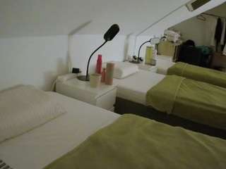 voyeurcam-julmodels-bed-4