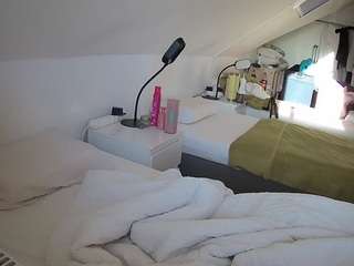Julmodels Bedroom-D4 live cam preview