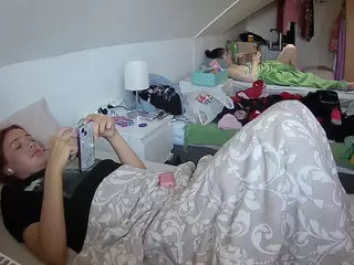 Julmodels Bedroom-D4's Live Sex Cam Show