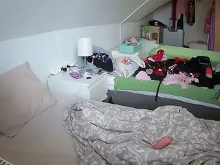 Julmodels Bedroom-D4's Live Sex Cam Show