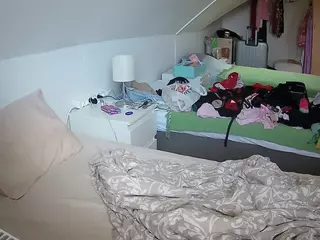 Julmodels Bedroom-D4's Live Sex Cam Show