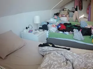 Julmodels Bedroom-D4's Live Sex Cam Show