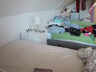 Julmodels Bedroom-D4's Live Sex Cam Show