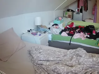 Julmodels Bedroom-D4's Live Sex Cam Show