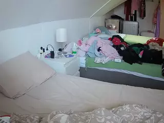 Julmodels Bedroom-D4's Live Sex Cam Show