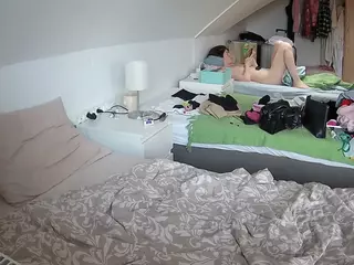 Julmodels Bedroom-D4's Live Sex Cam Show