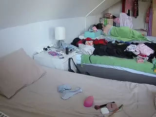 Julmodels Bedroom-D4's Live Sex Cam Show