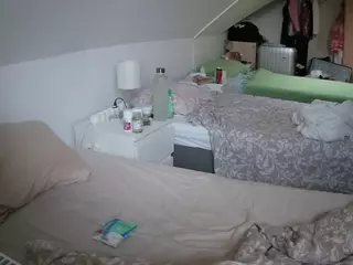 Julmodels Bedroom-D4's Live Sex Cam Show