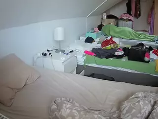 Julmodels Bedroom-D4's Live Sex Cam Show