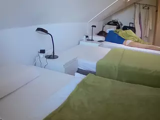 Julmodels Bedroom-D4's Live Sex Cam Show