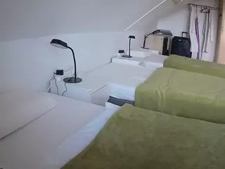 Julmodels Bedroom-D4's Live Sex Cam Show