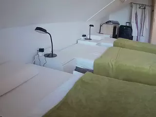Julmodels Bedroom-D4's Live Sex Cam Show