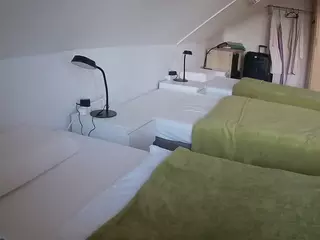 Julmodels Bedroom-D4's Live Sex Cam Show