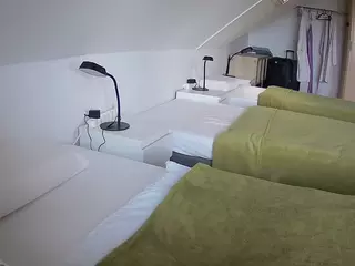 Julmodels Bedroom-D4's Live Sex Cam Show